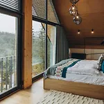 Skogur - & Chalet