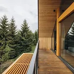 Skogur - & Chalet