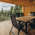 Skogur - & Chalet