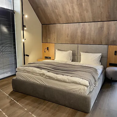 Skogur - & Chalet